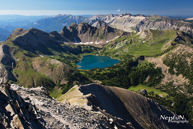 Lac-dAllos-vu-du-Mont-Pelat-C